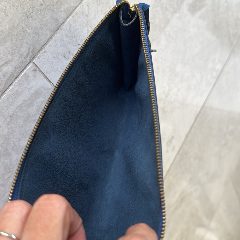 Louis Vuitton
Epi Pochette bag Vintage - Picture 6 of 10